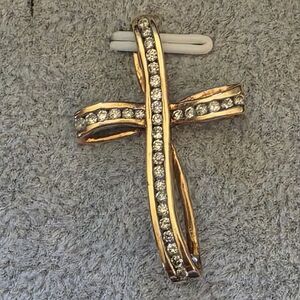14K Yellow Gold Diamond Cross Pendant – 30mm x 20mm – Elegant Curved Design